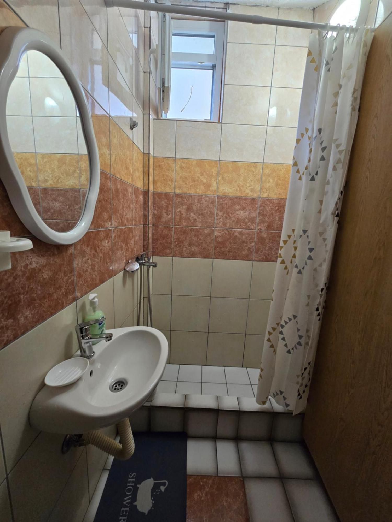 Apartman Tolosi بودغوريتْسا المظهر الخارجي الصورة