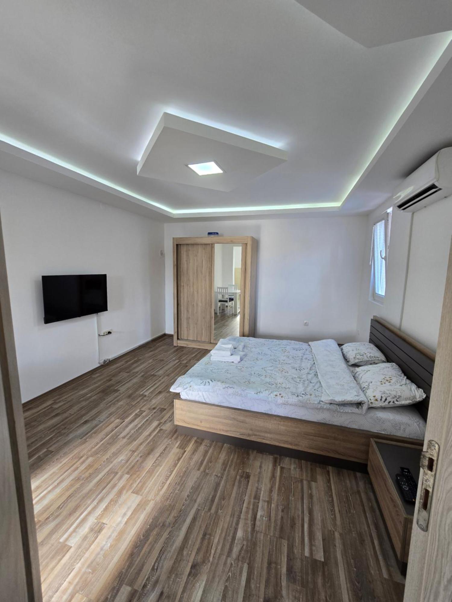 Apartman Tolosi بودغوريتْسا المظهر الخارجي الصورة