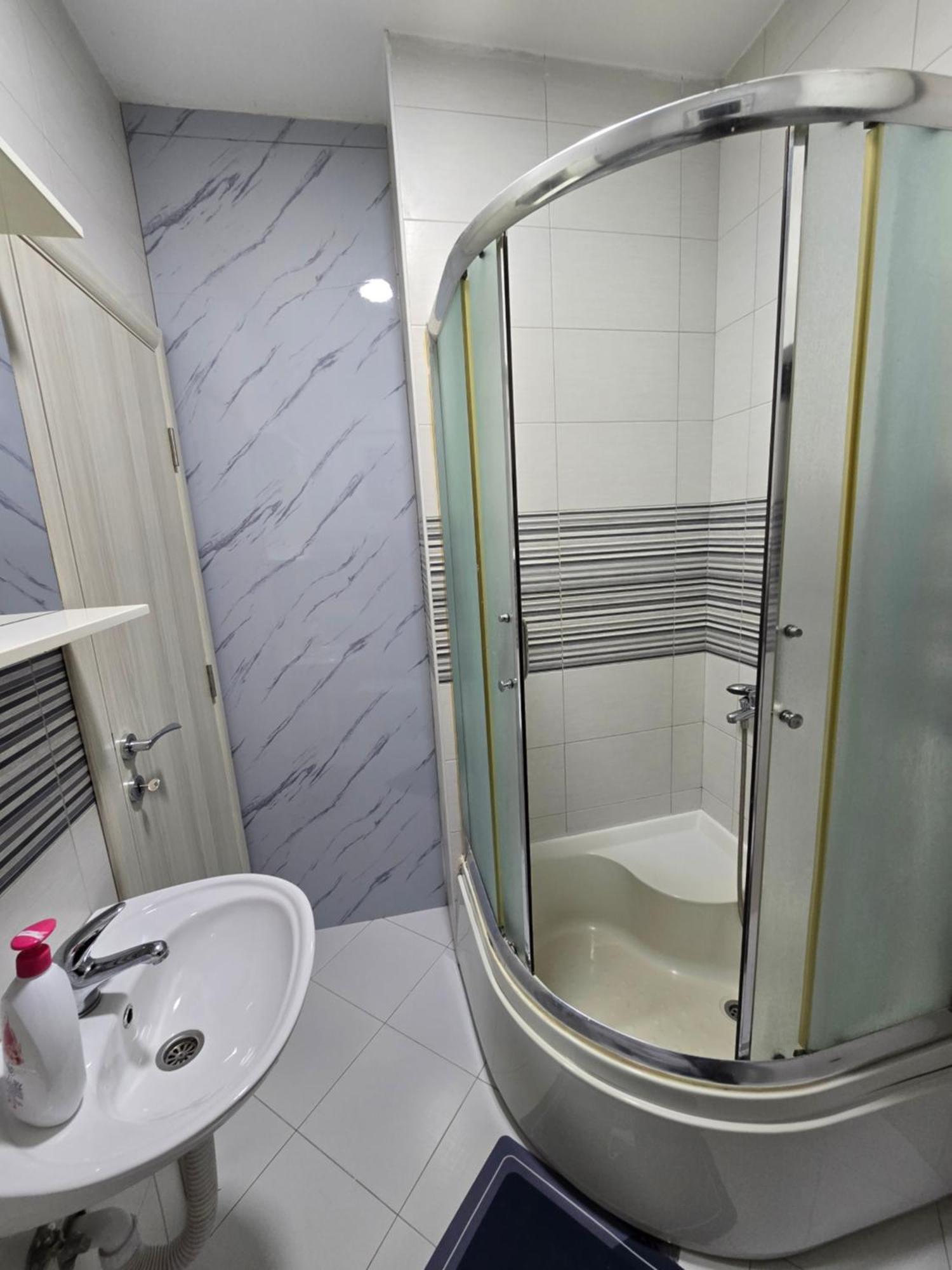 Apartman Tolosi بودغوريتْسا المظهر الخارجي الصورة