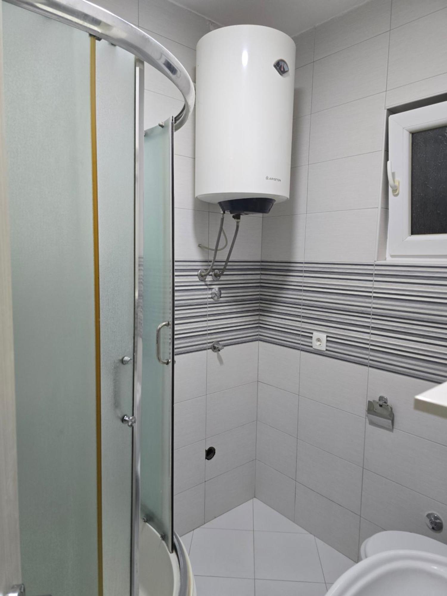 Apartman Tolosi بودغوريتْسا المظهر الخارجي الصورة