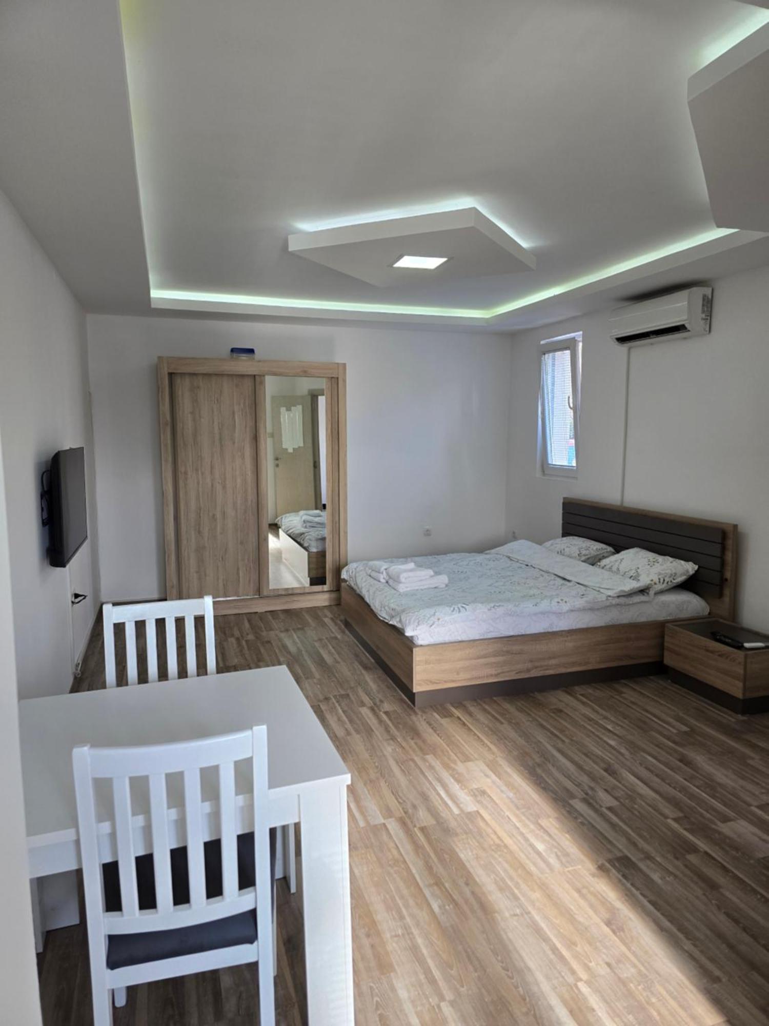 Apartman Tolosi بودغوريتْسا المظهر الخارجي الصورة